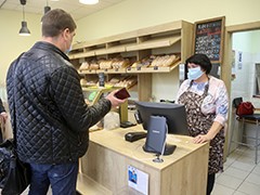 В Воронеже продолжаются рейды по соблюдению масочного режима на объектах торговли и бытового обслуживания