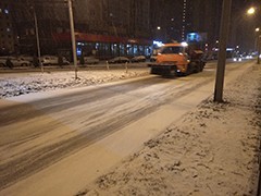 В ночь работало 167 единиц спецтехники