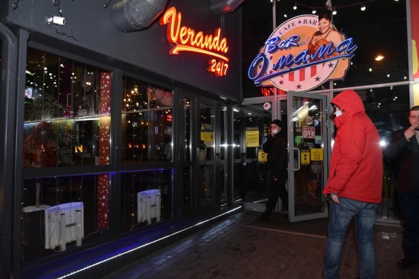 &laquo;Где почитать про запреты?&raquo; Как в воронежских барах соблюдают &laquo;антиковидные&raquo; ограничения  