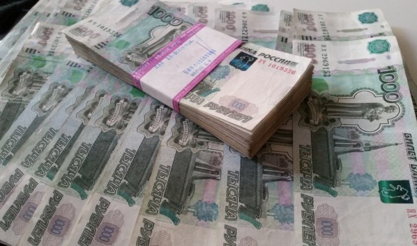 Жительница Воронежа лишилась 530 тысяч рублей, думая заработать на брокерстве