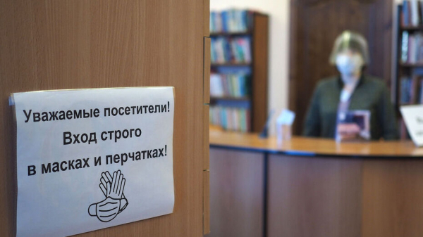 Губернатор Александр Гусев рассказал, когда воронежцы смогут снять маски