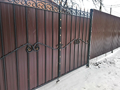 В Центральном районе ветерану Великой Отечественной войны помогли благоустроить придомовую территорию