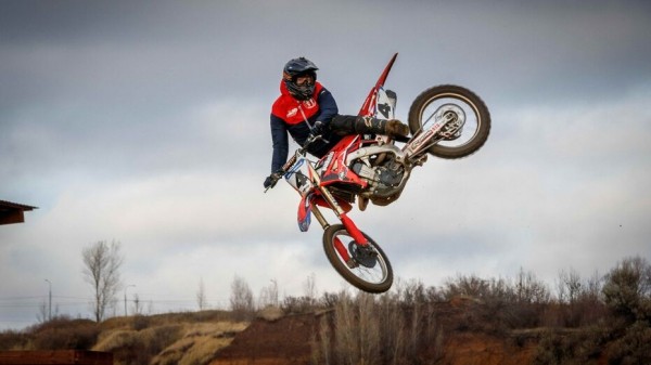 Спорткомплекс &laquo;Белый колодец&raquo; пригласил воронежцев освоить мотоспорт