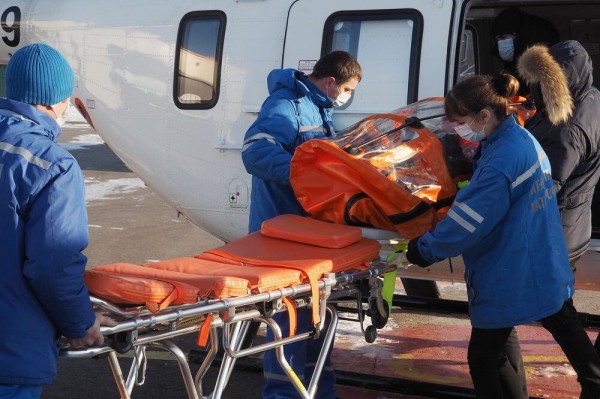 В Воронеж санитарный вертолет впервые доставил пациента с коронавирусом