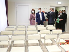 Вадим Кстенин посетил выкупаемый у застройщика детский сад