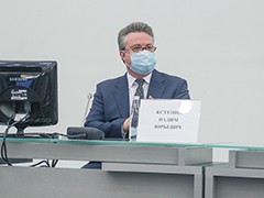 Глава Воронежа Вадим Кстенин принял участие в торжественном мероприятии, посвященном 90-летию строительного образования в регионе