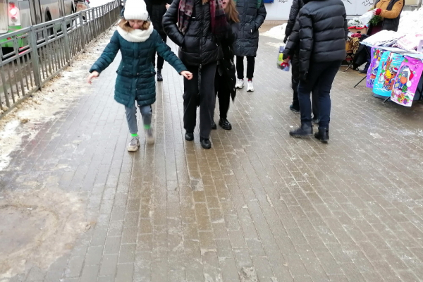 Зимний дождь проверил пеших воронежцев и автомобилистов на прочность