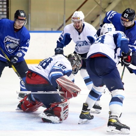 Победа досталась хозяевам льда Ко всем новостям