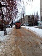 Комбинаты благоустройства продолжают уборку города