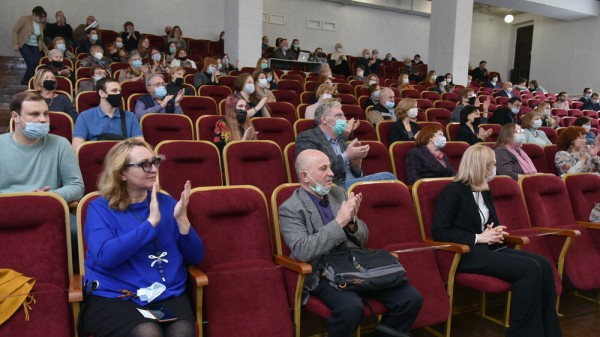 Замминистра культуры представила нового и.о. ректора Воронежского института искусств