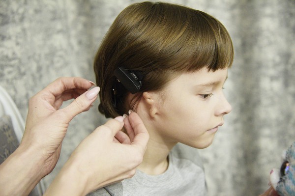 &laquo;Мы вылечим сыночка&raquo;. Как помочь воронежскому мальчику без уха и слуховых проходов