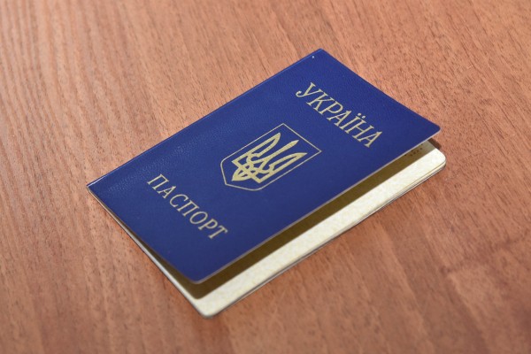 &laquo;Начинаем жить с нуля&raquo;. Воронежским переселенцам из ДНР и ЛНР вручили ваучеры