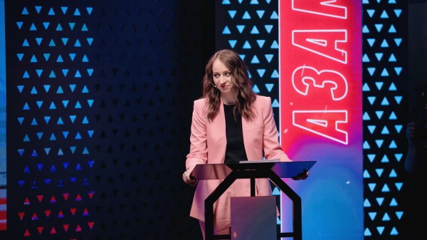 Выпускница воронежского журфака дебютировала в юмористическом шоу &laquo;Прожарка&raquo;