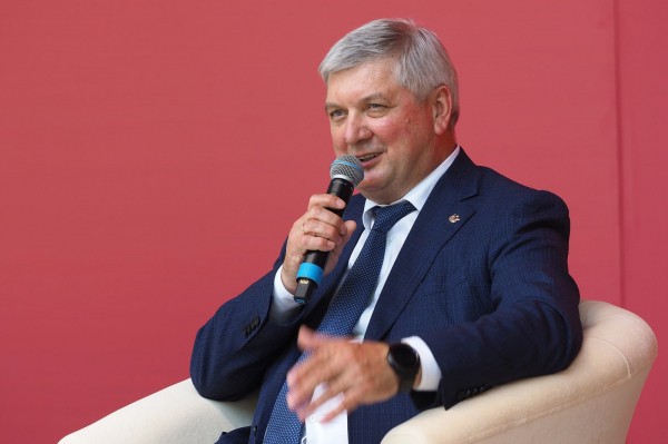 Губернатор и вице-спикер Госдумы ответили на вопросы воронежских бизнесменов