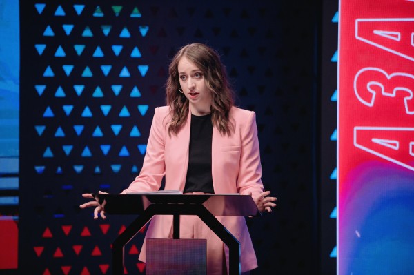 Выпускница воронежского журфака дебютировала в юмористическом шоу &laquo;Прожарка&raquo;