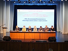 В Воронеже продолжаются мероприятия, связанные с усилением контроля за безопасностью учреждений образования