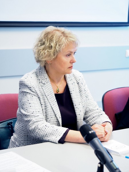 Инертность и алгоритмы: В Воронеже обсудили трудности современного образования