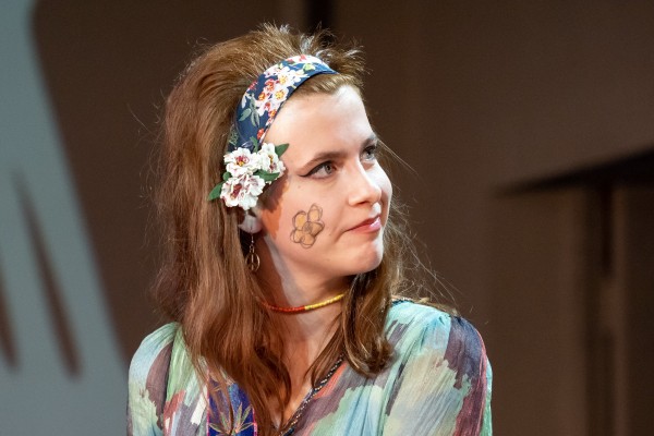 Шекспир и война во Вьетнаме. В воронежском ТЮЗе показали спектакль &laquo;Битвы по средам&raquo;