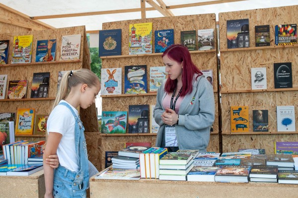 &laquo;Мы пережили 90-е, что нам пандемия!&raquo; О чем рассказали российские книгоиздатели в Воронеже