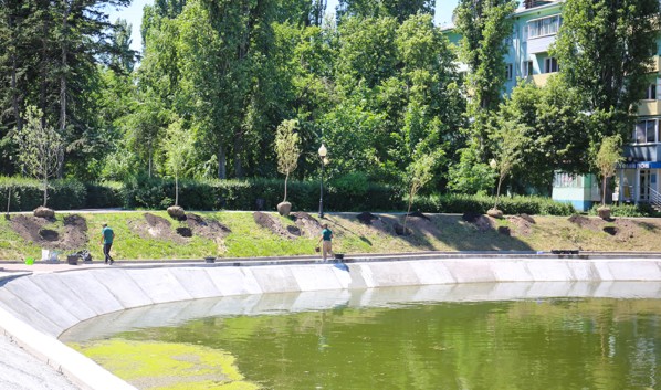 В Воронеже завершают работы по реконструкции озера на Минской