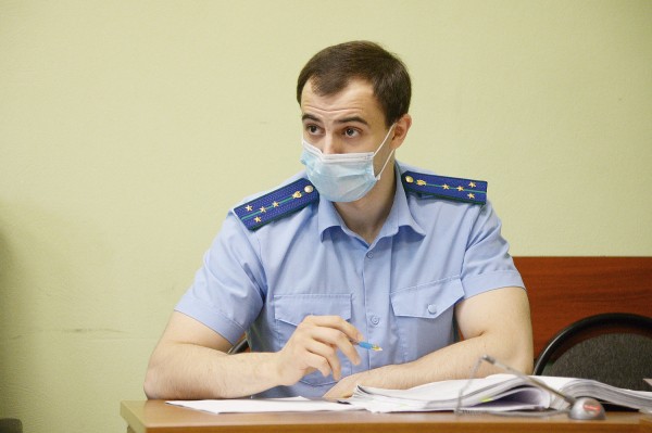 &laquo;Прячется за спины адвокатов и мамы&raquo;. В Воронеже судят участкового за ДТП с 2 жертвами