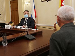 Первый личный прием граждан после возобновления их в администрации города провел мэр Вадим Кстенин