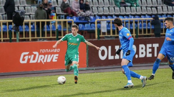 Воронежский &laquo;Факел&raquo; арендовал крайнего полузащитника из московского &laquo;Локомотива&raquo;