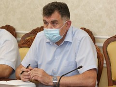 Мэр Вадим Кстенин встретился с горожанами, чьи дома пострадали при аварии на магистральном водоводе