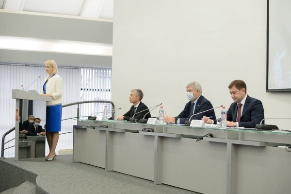 Воронежские депутаты Госдумы расскажут, чем занимались пять лет