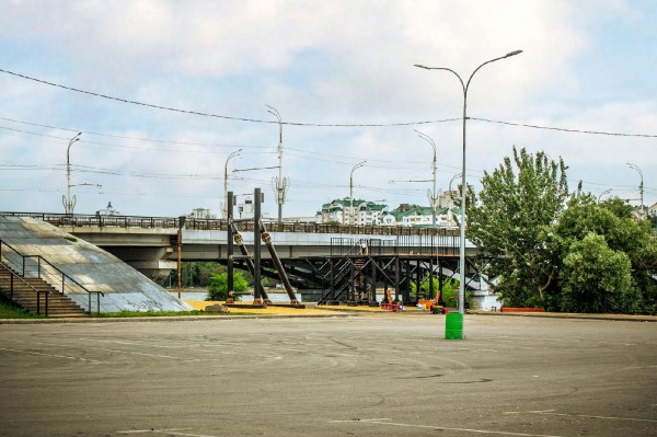 В Воронеже начали монтировать финишную точку троллея над водохранилищем