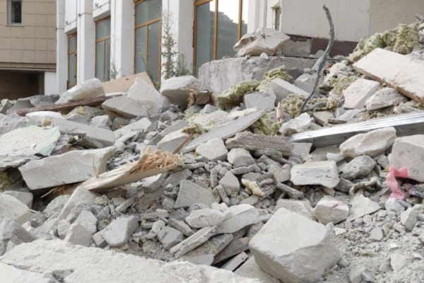 В Воронеже начали демонтаж старейшего бизнес-центра &laquo;Апекс&raquo;