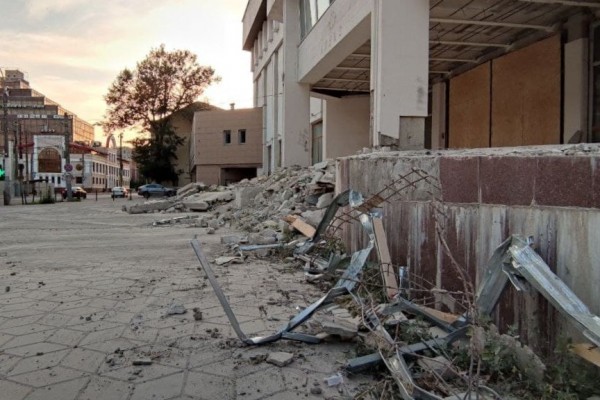 В Воронеже начали демонтаж старейшего бизнес-центра &laquo;Апекс&raquo;