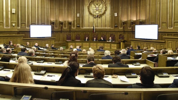 Обвиненный в растрате экс-ректор воронежского вуза дойдет до Верховного суда