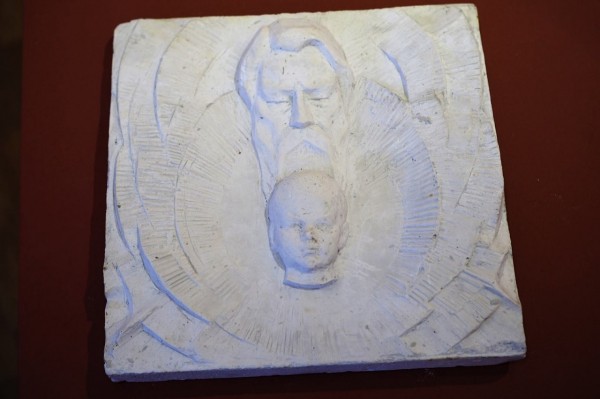 Религиозный подтекст. О чем расскажут воронежцам работы скульптора и художника Сушкова