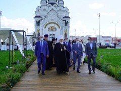 Глава Воронежа Вадим Кстенин принял участие в открытии памятника святым благоверным князю Петру и княгине Февронии Муромским