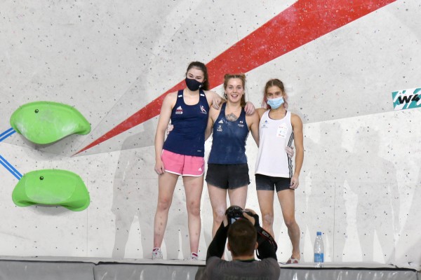 Таких скалодромов в Японии нет. В Воронеже завершается первенство мира по скалолазанию