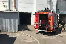 Спасатели эвакуировали 11 человек на пожаре в воронежской 9-этажке