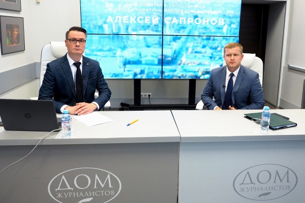 Урожай и цены на хлеб. О чем воронежцы спросили главу департамента аграрной политики