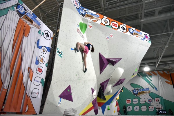 Таких скалодромов в Японии нет. В Воронеже завершается первенство мира по скалолазанию