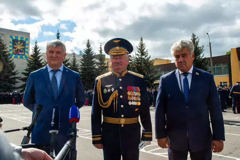 &laquo;Судьба авиации нам вручена&raquo;. В Воронеже 1-курсники Военно-воздушной академии приняли присягу