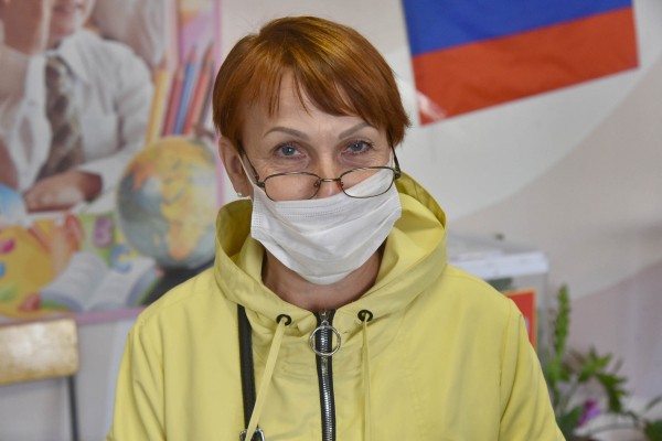 В масках и под камерами: как в Воронеже проходит первый день голосования