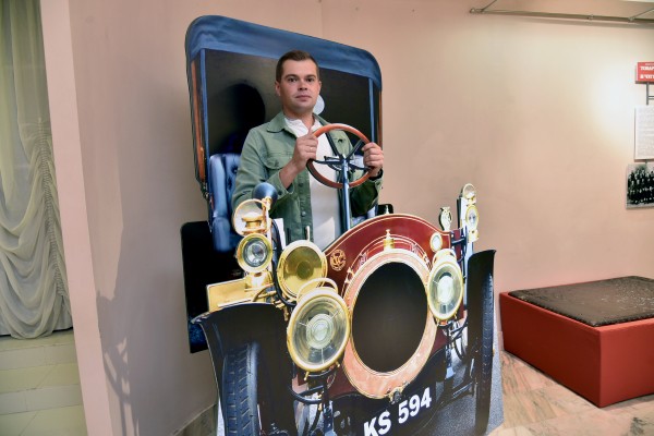 Телефон ХIХ века и машина Николая II. Что покажет новая выставка в воронежском музее