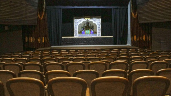 Воронежский молодежный театр покажет трехсерийный спектакль &laquo;Медея&raquo; онлайн