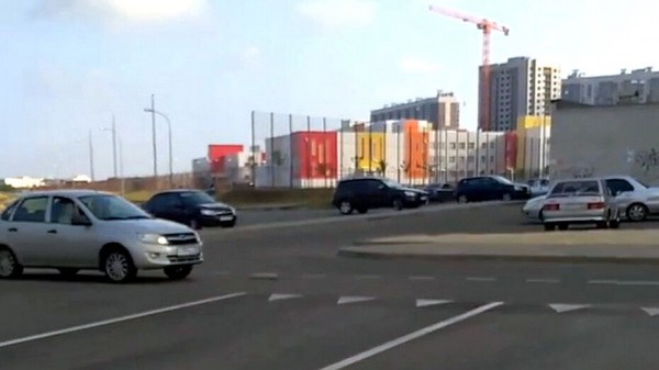 Жители микрорайона Шилово в Воронеже пожаловались на безопасность пути к школе №103