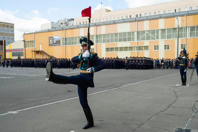&laquo;Судьба авиации нам вручена&raquo;. В Воронеже 1-курсники Военно-воздушной академии приняли присягу