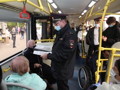 В Воронеже усилен контроль соблюдения масочного режима в общественных местах