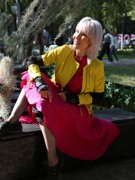 Платья петровской эпохи, авторскую живопись, цветы с каждого континента планеты, деревья с &laquo;золотыми&raquo; стволами и даже облака можно увидеть на выставке &laquo;Город &ndash; сад&raquo;