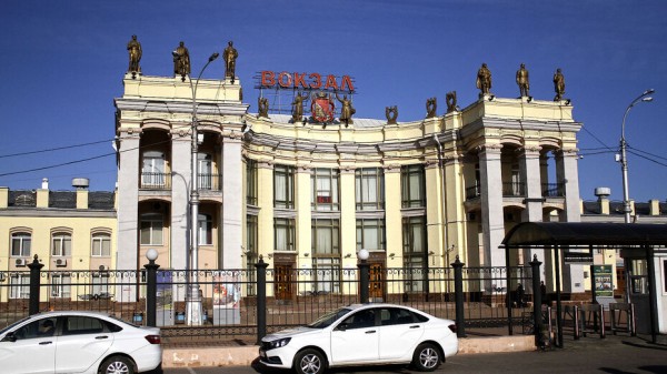 Для маршруток вернули старую цену за проезд на парковку у воронежского вокзала