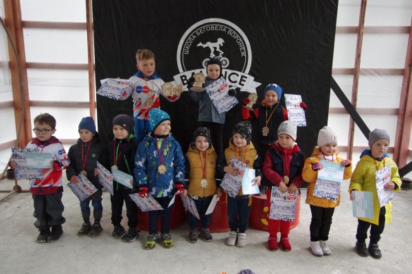 Маленькие чемпионы. В воронежском парке &laquo;Дельфин&raquo; прошли гонки на беговелах и велосипедах