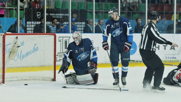 Воронежский &laquo;Буран&raquo; проиграл со счетом 6:3 пермскому &laquo;Молоту&raquo;